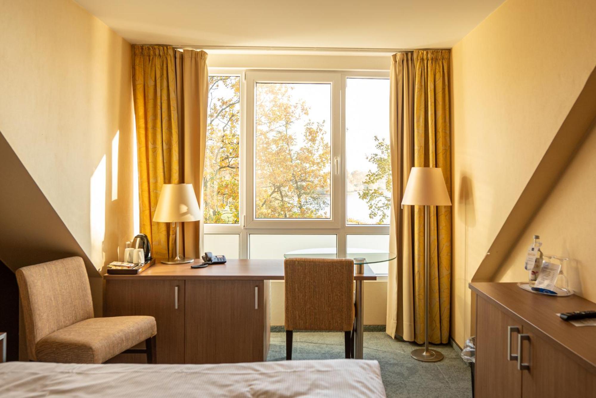 Hotel Seeblick Thuelsfeld Экстерьер фото