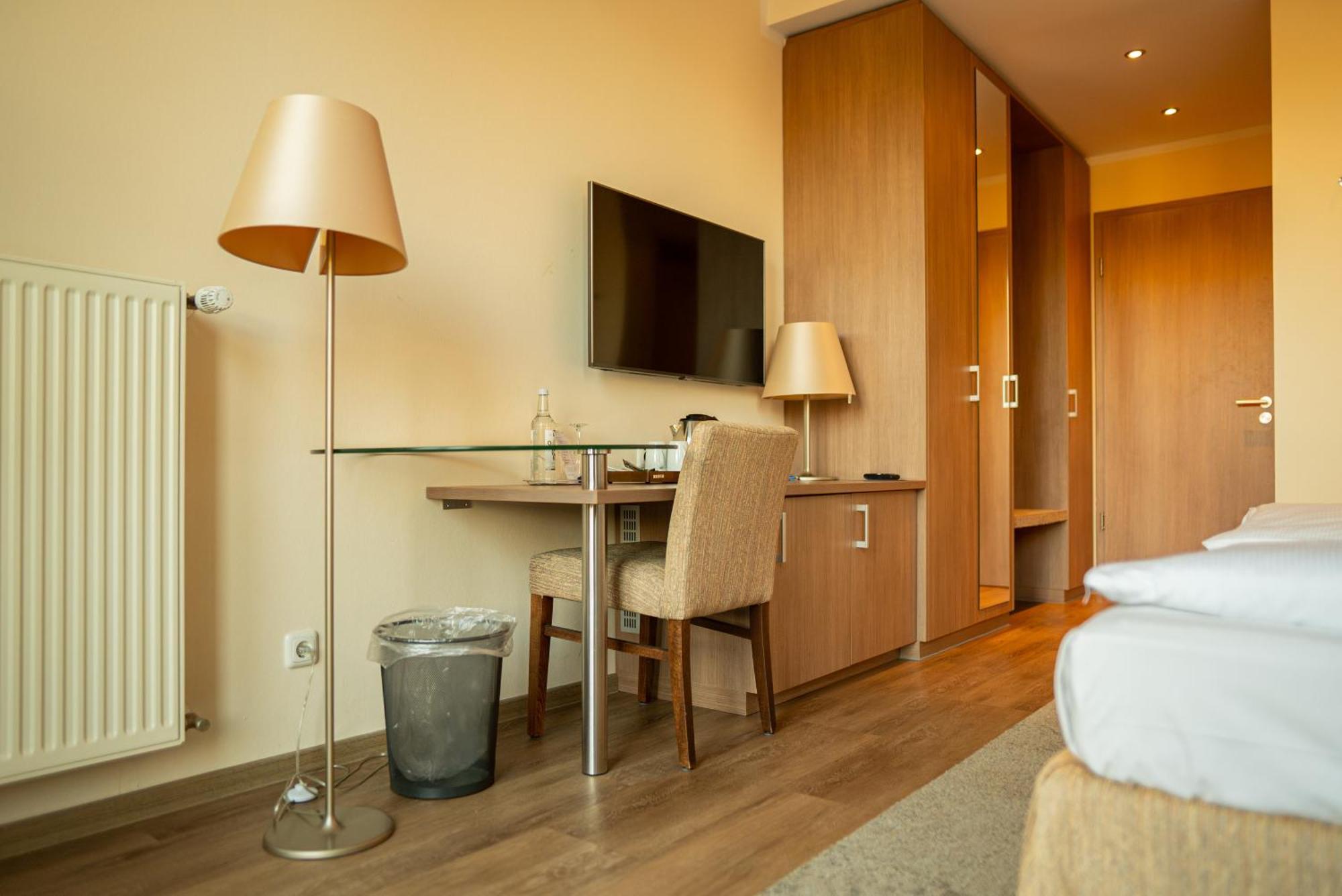 Hotel Seeblick Thuelsfeld Экстерьер фото