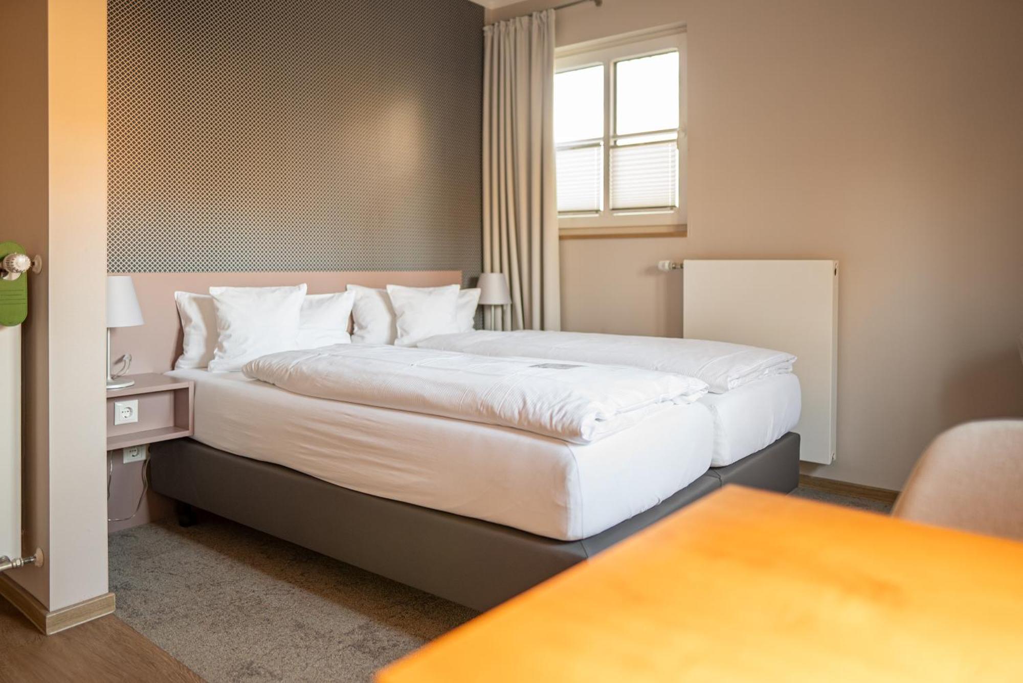 Hotel Seeblick Thuelsfeld Экстерьер фото